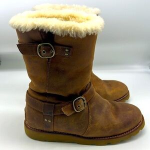 UGG - Australia Noira Chestnut Leather Buckle Pull On Sheepskin Boots Size 7